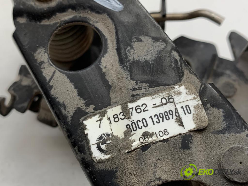 BMW F01 sedan 2010 240 kW 740 i, Li 2979 zámok kapoty přední část 7183762
