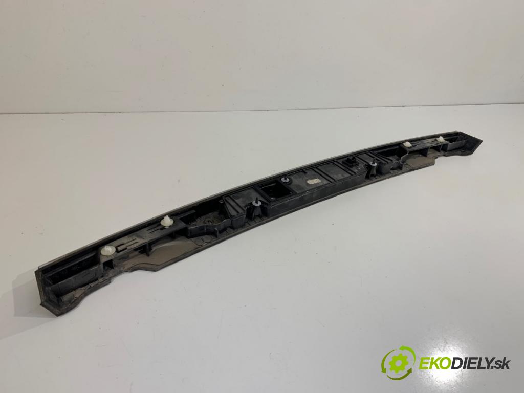 BMW F01 sedan 2010 240 kW 740 i, Li 2979 lišta dveří zadní část 7200035