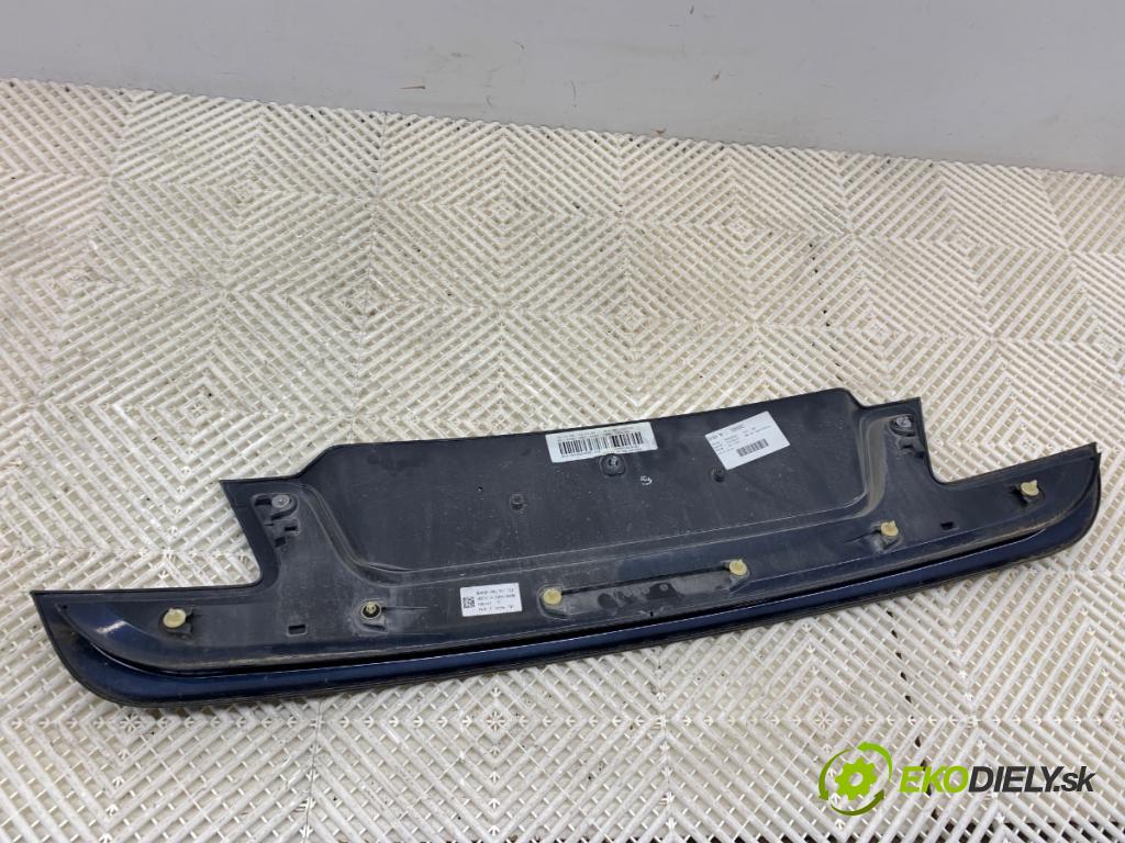 BMW F01 sedan 2010 240 kW 740 i, Li 2979 zadní část - čelo dveří zadní část