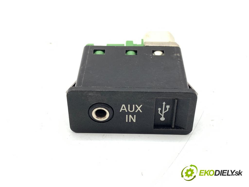 BMW F01 sedan 2010 240 kW 740 i, Li 2979 HNÍZDO: USB 9129652