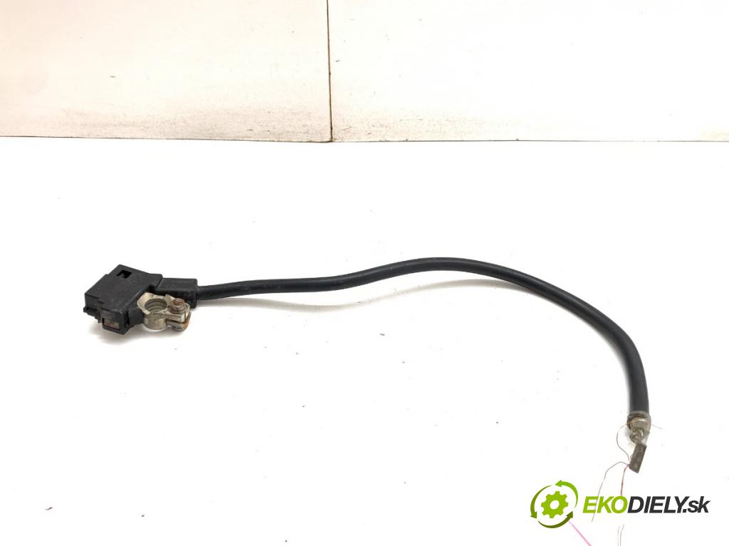 BMW F01 sedan 2010 240 kW 740 i, Li 2979 svorka MINUS 9196872