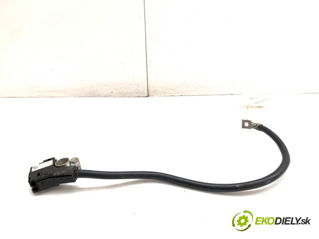 BMW F01 sedan 2010 240 kW 740 i, Li 2979 svorka MINUS 9196872