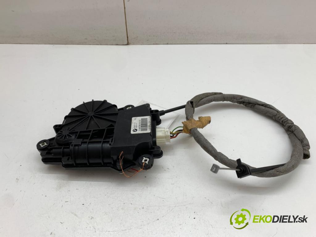 BMW F01 sedan 2010 240 kW 740 i, Li 2979 VLAK: dveří zadní část 7191213