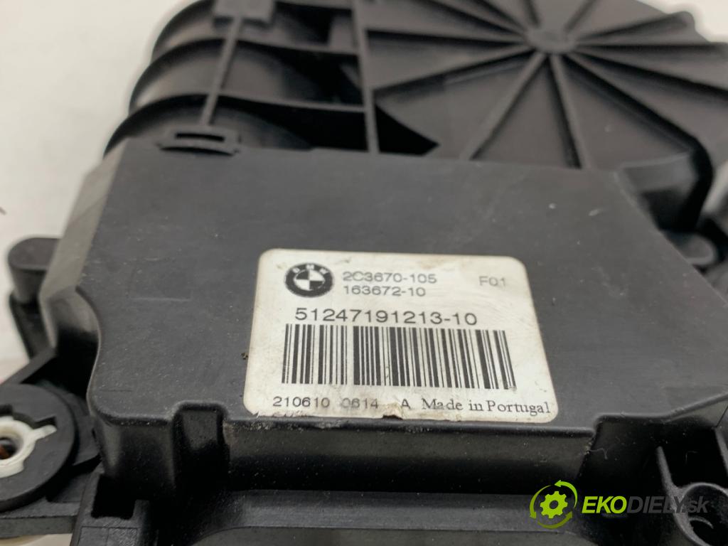 BMW F01 sedan 2010 240 kW 740 i, Li 2979 VLAK: dveří zadní část 7191213