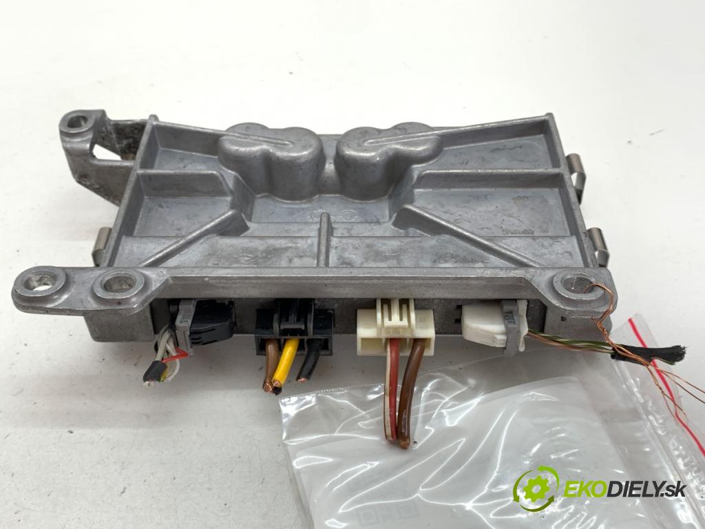 BMW F01 sedan 2010 240 kW 740 i, Li 2979 modul servočerpadlo 6792257 (Řídící jednotka ostatní)