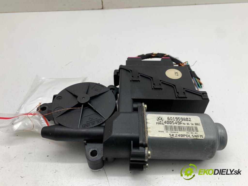 SKODA FABIA I liftback 2001 44 kW 1.4 1397 Motor sťahovania okna pravy predný 6Q1959802
