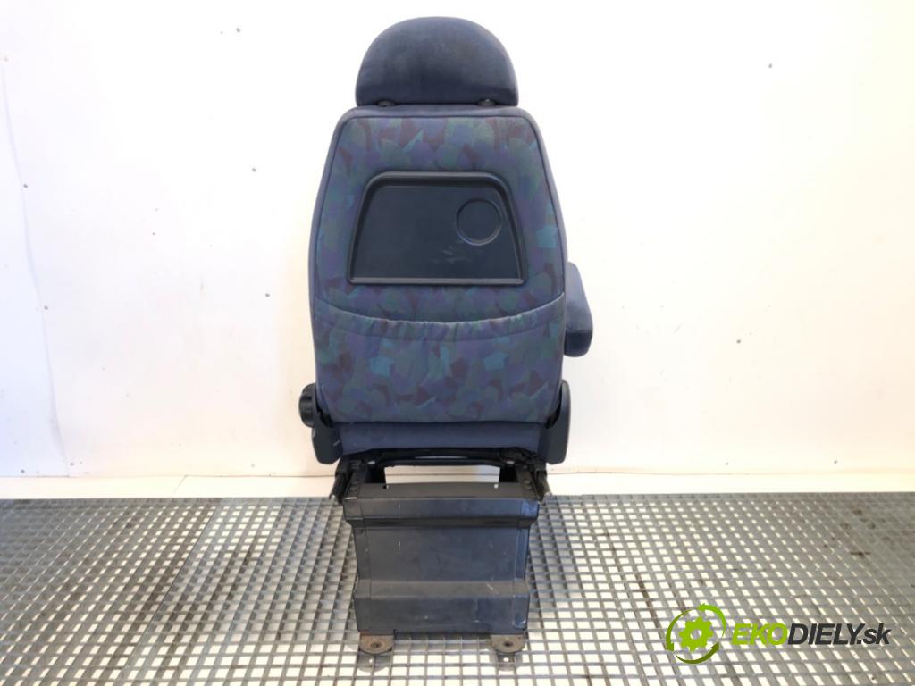 RENAULT MASTER II Platforma / podwozie 2001 84 kW 2.8 dTI 2799 Sedadlo ľavy predný