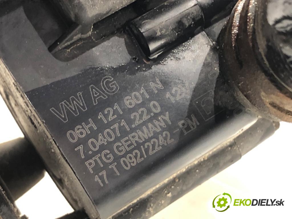 AUDI Q5 FY SUV 2018 260 kW SQ5 TFSI quattro 2995 DALŠÍ: pumpa vody 06H121601N (Vodní pumpa)