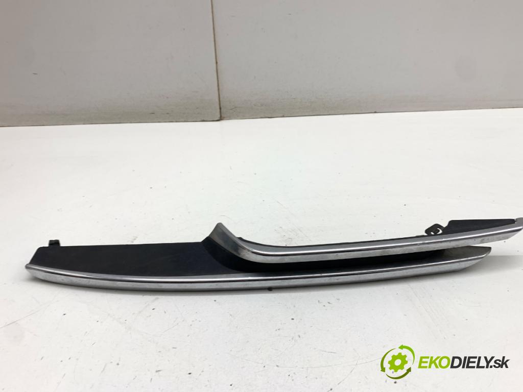 BMW F30 sedan 2015 225 kW 335 i xDrive 2979 mří lišta nárazníka levý přední část 7279697