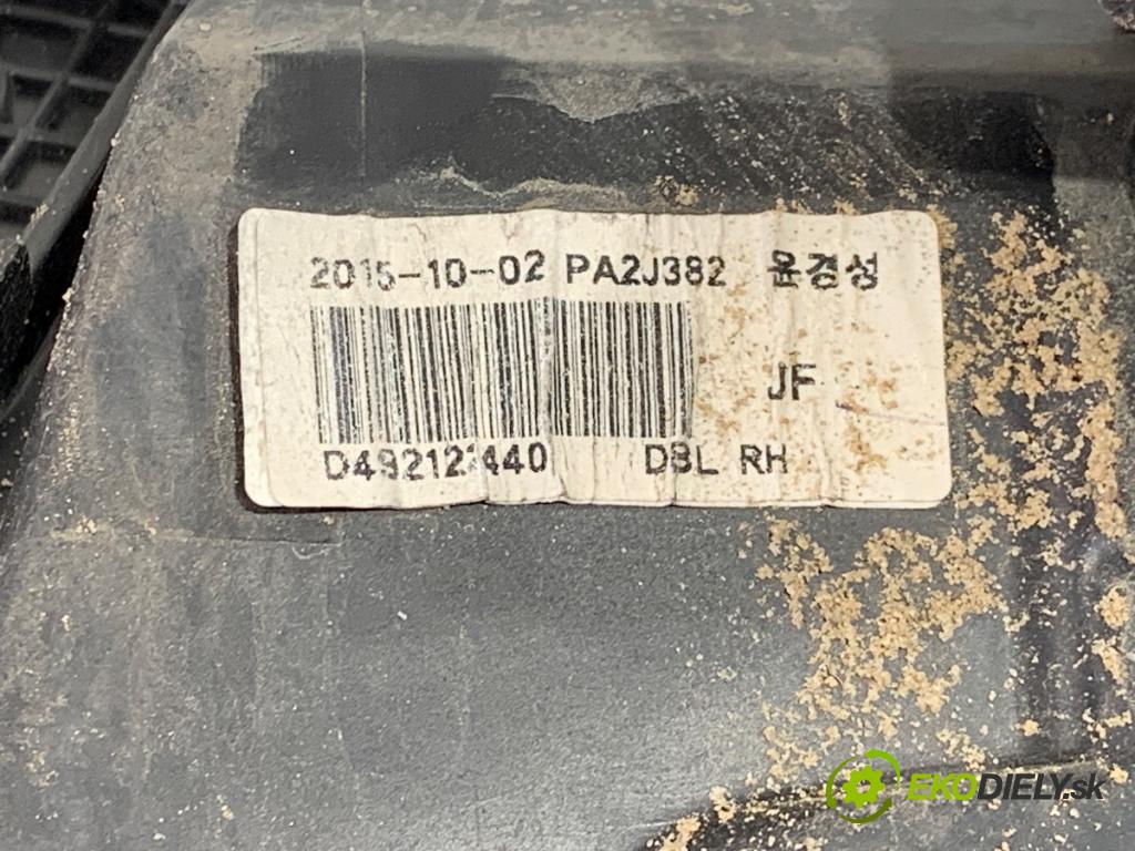 KIA OPTIMA sedan 2015 120 kW 2.0 CVVL 1999 světlomet pravý přední část XENON 92102-D4XXX