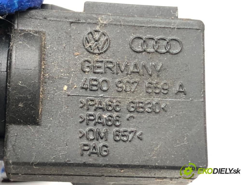 AUDI A6 C5 Kombi 2004 132 kW 2.5 TDI 2496 snímač KVALITNÍ: vzduchu 4B0907659A