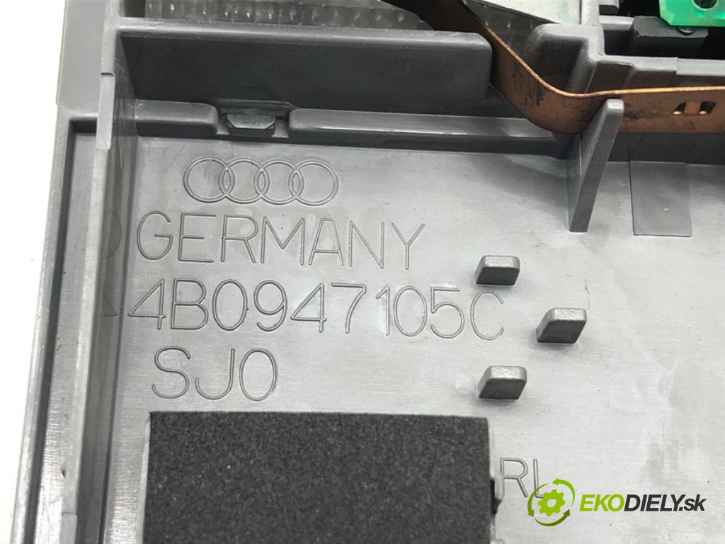 AUDI A6 C5 Kombi 2004 132 kW 2.5 TDI 2496 Svetlo stropné 4B0947105C