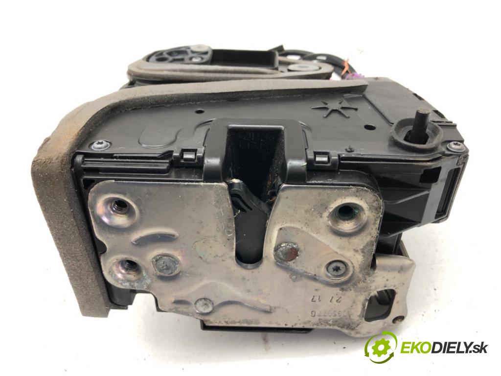 OPEL INSIGNIA B Kombi 2017 121 kW 1.5 (35) 1490 zámok dveře levý zadní část 13598364