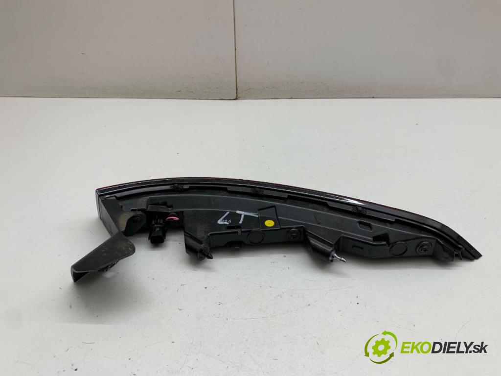 HYUNDAI KONA SUV 2025 102 kW 1.6 T-GDi 1598 světlo levý zadní část 92401BE003