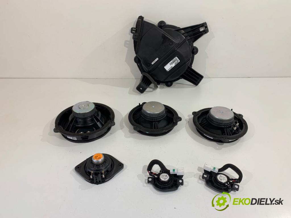 HYUNDAI KONA SUV 2025 102 kW 1.6 T-GDi 1598 reproduktory 96380-BE100 96330-AA100