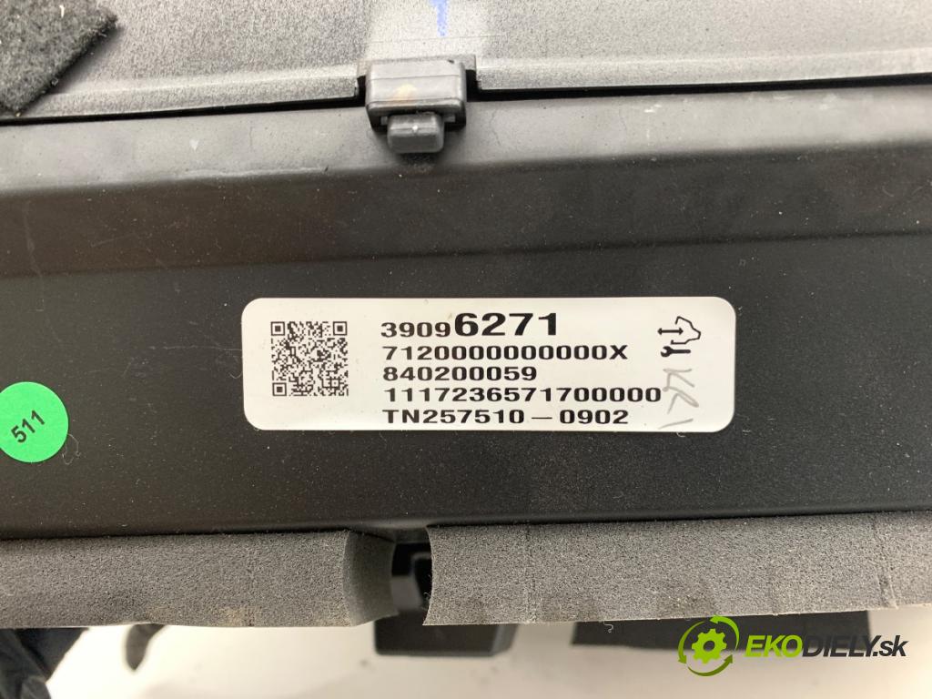 OPEL INSIGNIA B Kombi 2017 121 kW 1.5 (35) 1490 Dislpej HEAD UP 39096271