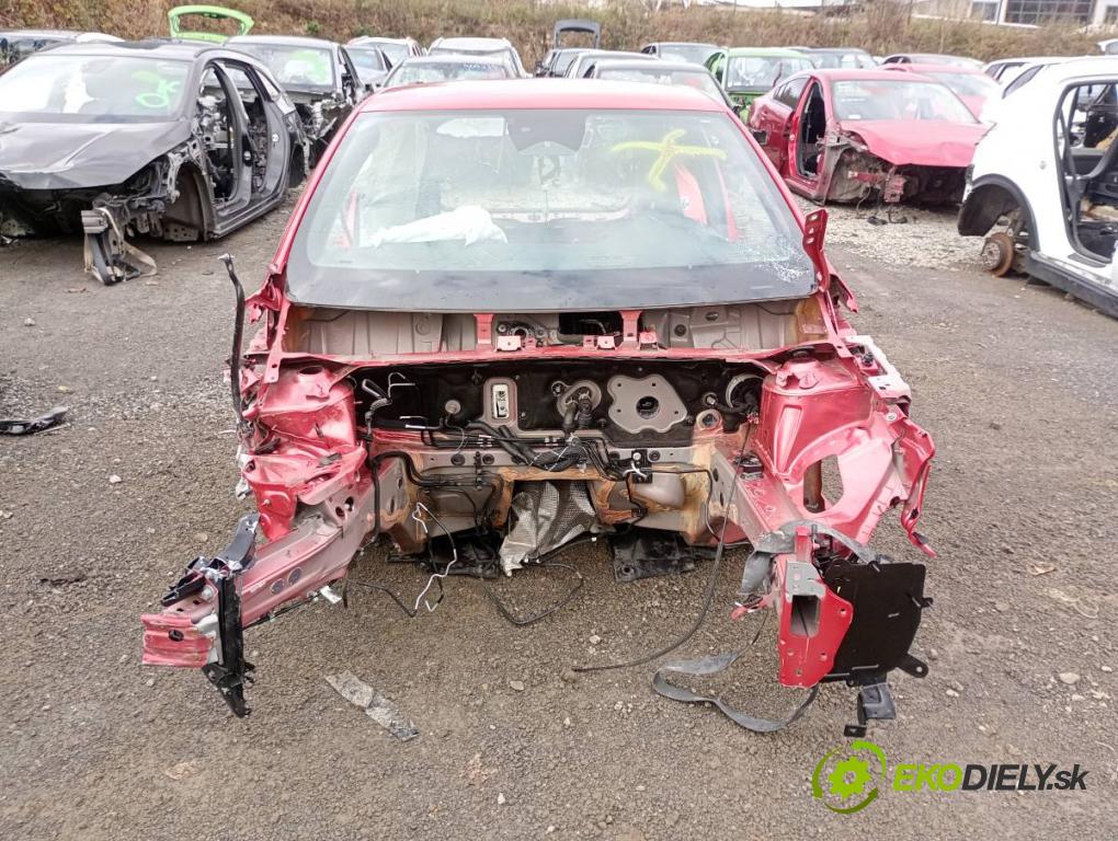 RENAULT CLIO V liftback 2024 74 kW 1.0 LPG (B7MT) 999 KAROSERIA ČTVRŤÁK blatník práh střecha PODŁUŻNICA