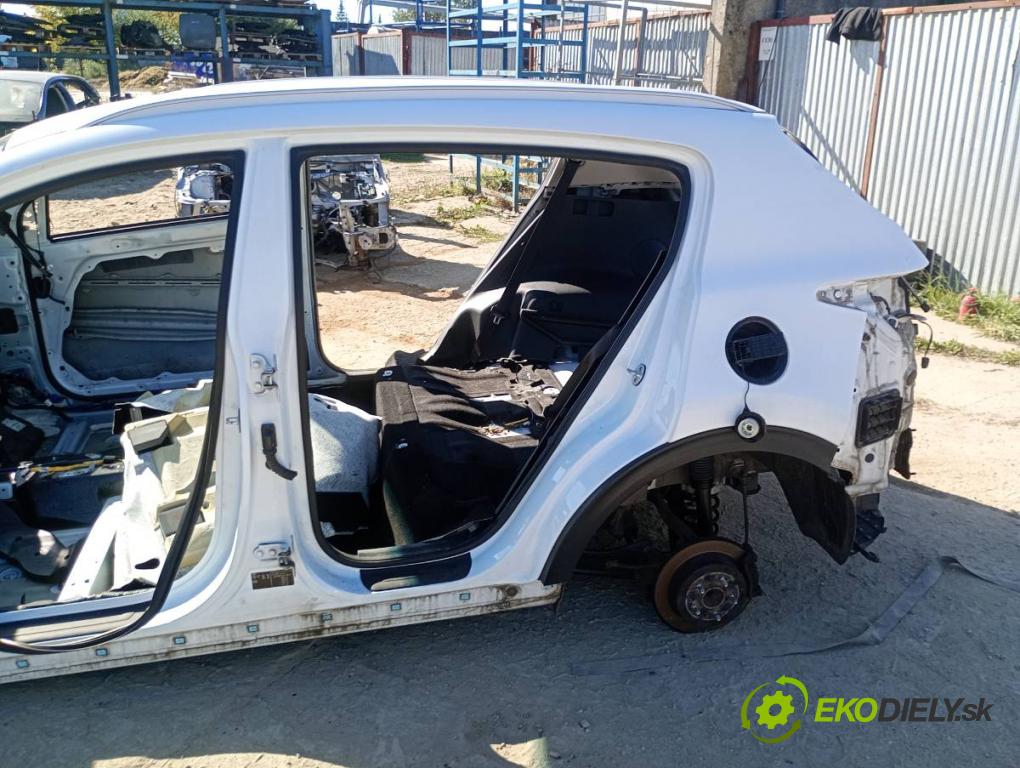 KIA SPORTAGE IV SUV 2016 97 kW 1.6 GDI 1591 KAROSERIA ČTVRŤÁK blatník práh střecha PODŁUŻNICA