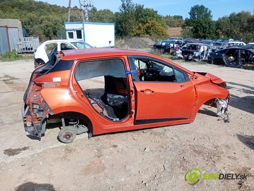 NISSAN MICRA K14 liftback 2017 66 kW 0.9 IG-T 898 karoséria ČTVRŤÁK: Blatník prah strecha PODŁUŻNICA 