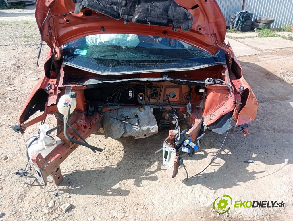 NISSAN MICRA K14 liftback 2017 66 kW 0.9 IG-T 898 karoséria ČTVRŤÁK: Blatník prah strecha PODŁUŻNICA