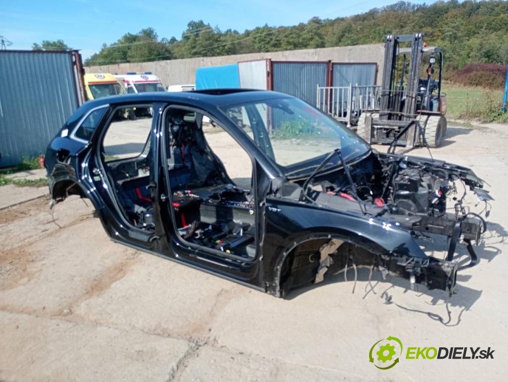 AUDI Q5 FY SUV 2018 260 kW SQ5 TFSI quattro 2995 karoséria ČTVRŤÁK: Blatník prah strecha PODŁUŻNICA