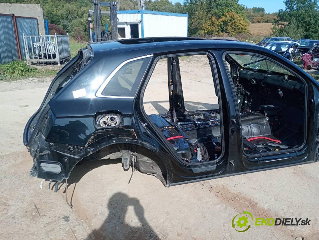 AUDI Q5 FY SUV 2018 260 kW SQ5 TFSI quattro 2995 karoséria ČTVRŤÁK: Blatník prah strecha PODŁUŻNICA