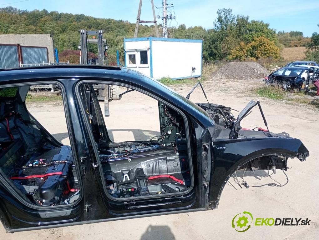 AUDI Q5 FY SUV 2018 260 kW SQ5 TFSI quattro 2995 karoséria ČTVRŤÁK: Blatník prah strecha PODŁUŻNICA