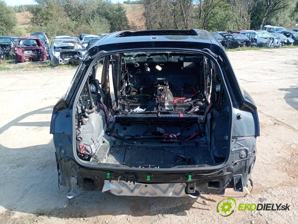 AUDI Q5 FY SUV 2018 260 kW SQ5 TFSI quattro 2995 karoséria ČTVRŤÁK: Blatník prah strecha PODŁUŻNICA