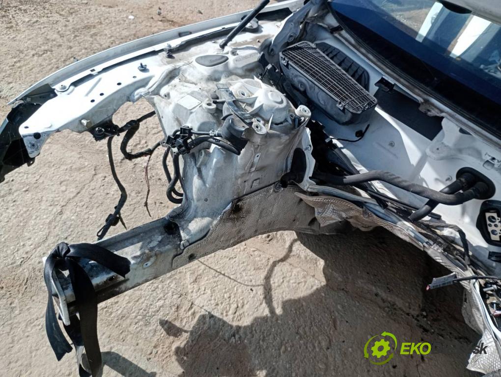 AUDI A7 4G liftback 2016 245 kW 3.0 TFSI quattro 2995 karoséria ČTVRŤÁK: Blatník prah strecha PODŁUŻNICA