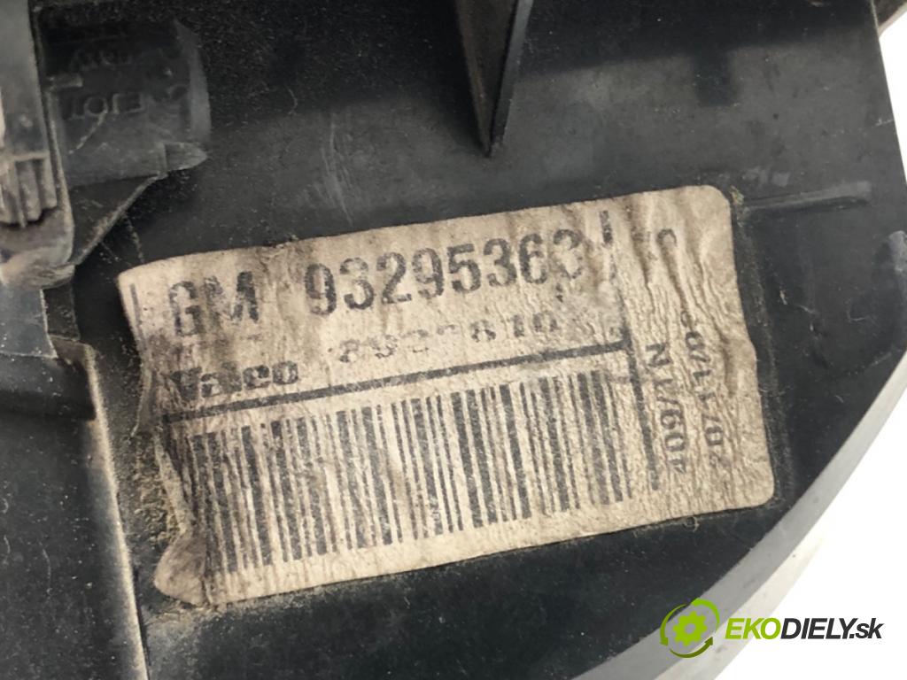 OPEL MERIVA A nadwozie wielkoprzestrzenne (MPV) 2003 74 kW 1.7 CDTI (E75) 1686 světlo nárazníka pravý zadní část 93295363