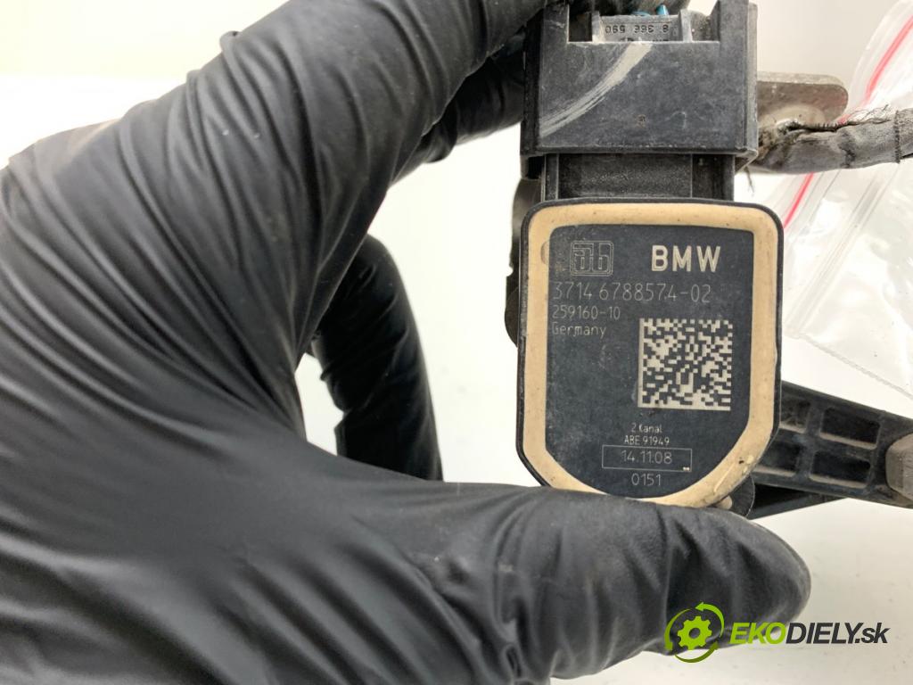 BMW F01 sedan 2010 240 kW 740 i, Li 2979 snímač ÚROVEŇ: XENON zadní část pravý 6788574