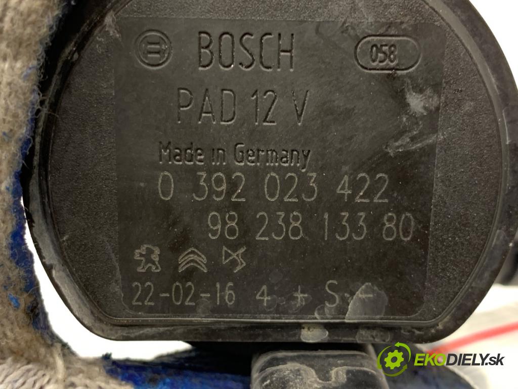 DS DS 7 SUV 2022 133 kW PureTech 180 (J45GFU) 1598 DALŠÍ: pumpa vody 9823813380 (Vodní pumpa)