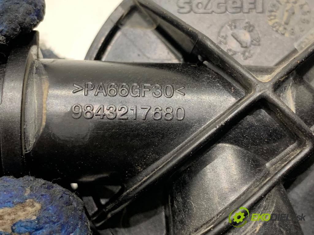 DS DS 7 SUV 2022 133 kW PureTech 180 (J45GFU) 1598 obal termostatu 9843217680 (Pouzdro termostatu)