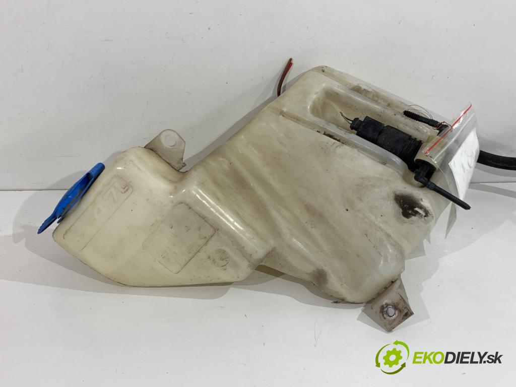 AUDI A6 C5 Kombi 2002 110 kW 1.8 T 1781 nádržka ostřikovačů 4B0955453J