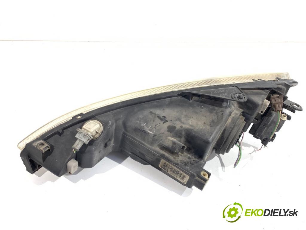 PEUGEOT 206 liftback 2002 66 kW 2.0 HDI 90 1997 Svetlomet pravy predný 9640559480