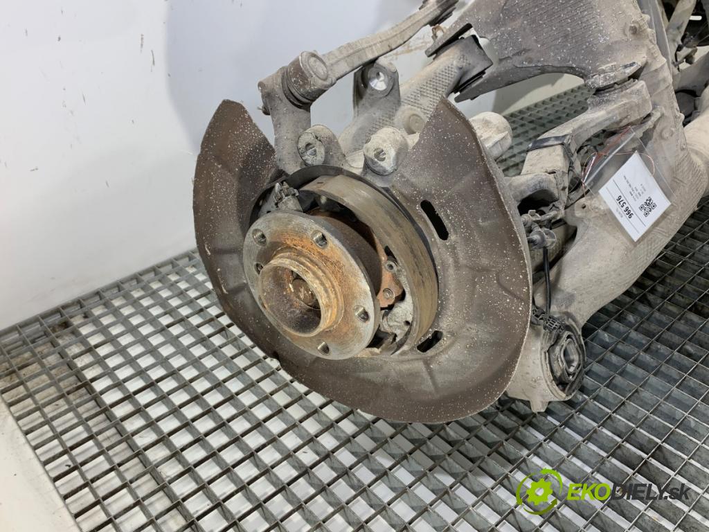 BMW F01 sedan 2010 240 kW 740 i, Li 2979 výztuha zadní část 6775880