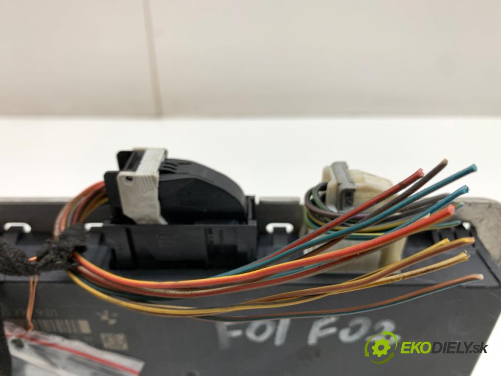BMW F01 sedan 2010 240 kW 740 i, Li 2979 modul řídící jednotka světel 9210399 (Řídící jednotka ostatní)