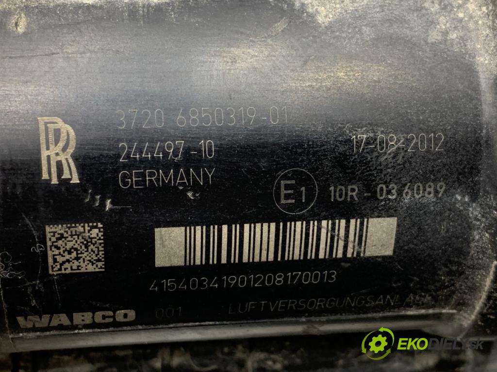 BMW F01 sedan 2010 240 kW 740 i, Li 2979 Kompresor nápravy 6850319