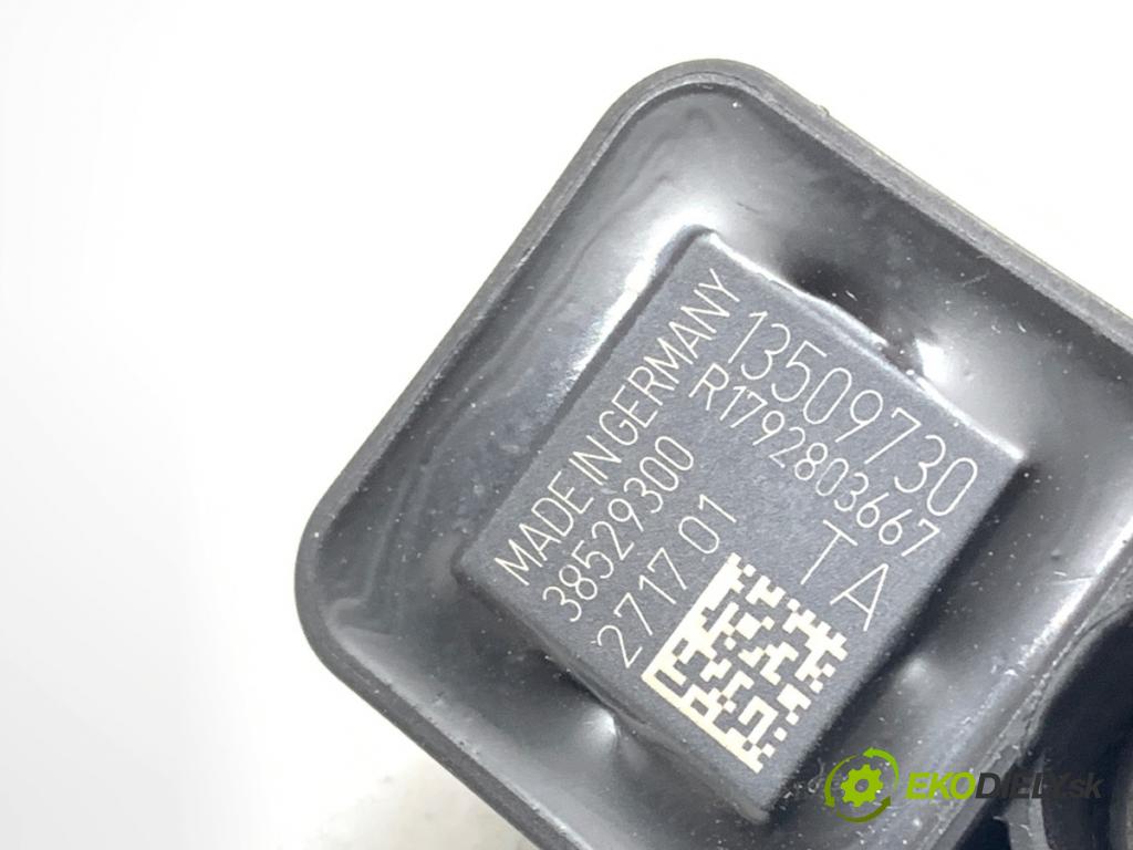 OPEL INSIGNIA B Kombi 2017 121 kW 1.5 (35) 1490 Snímač nárazu 13509730 (Snímač nárazu)