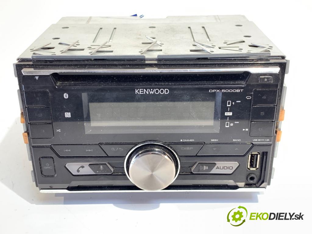 LAND ROVER FREELANDER I samochód terenowy zamknięty 2000 88 kW 1.8 i 16V 4x4 1796 RADIO KENWOOD DPX-5000BT
