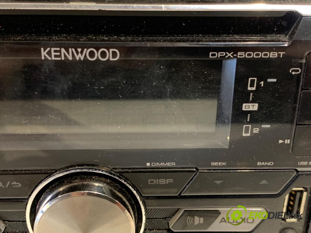 LAND ROVER FREELANDER I samochód terenowy zamknięty 2000 88 kW 1.8 i 16V 4x4 1796 RADIO KENWOOD DPX-5000BT