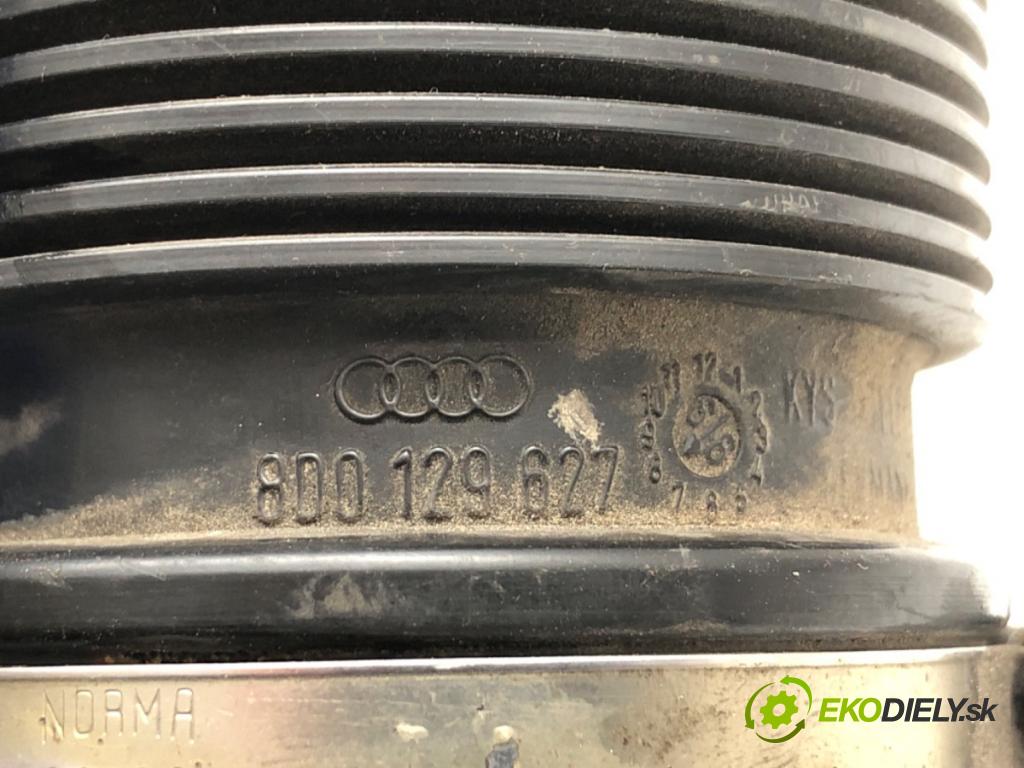 VW PASSAT B5 Kombi 1999 132 kW 2.8 V6 2771 Rúra vzduchu 8D0129627