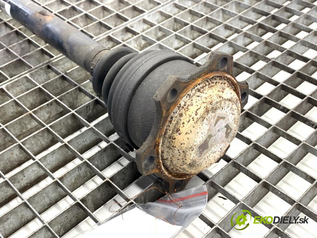 VW PASSAT B5 FL Kombi 2001 74 kW 1.9 TDI 1896 Poloos ľavy predný 8D0407271