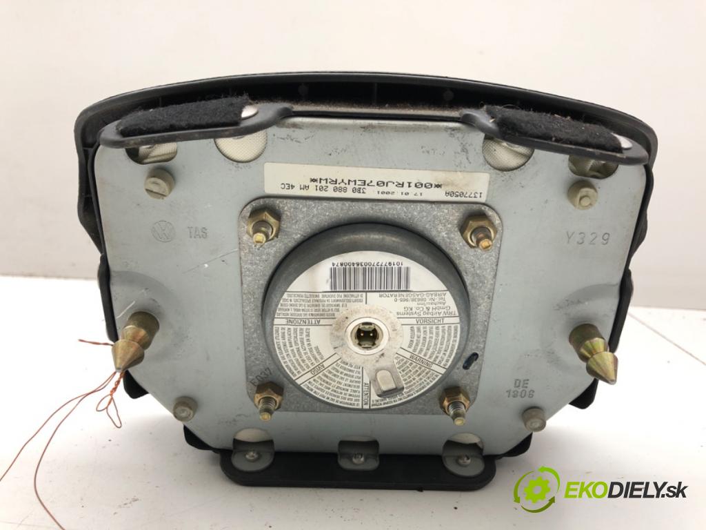 VW PASSAT B5 FL Kombi 2001 74 kW 1.9 TDI 1896 AirBag volantu 3B0880201AM (Airbag)