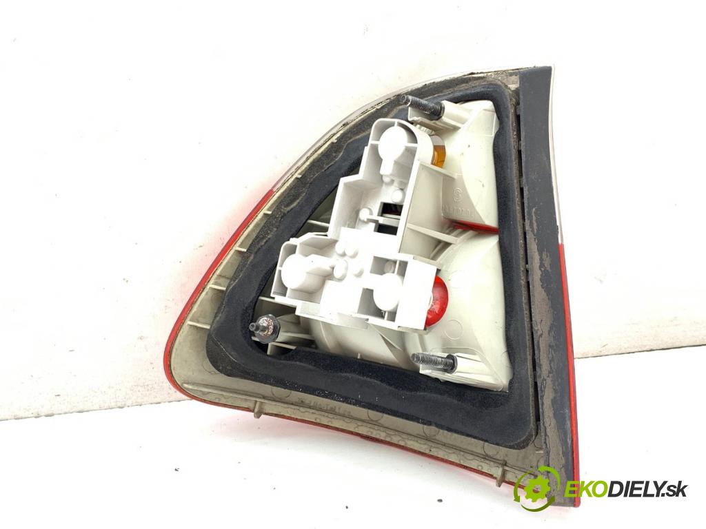 BMW E46 Kombi 2001 100 kW 320 d 1951 světlo pravý zadní část 6905630