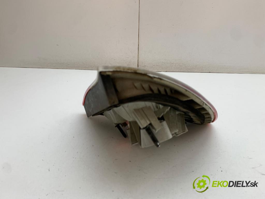 BMW E46 Kombi 2001 100 kW 320 d 1951 světlo levý zadní část 6905629