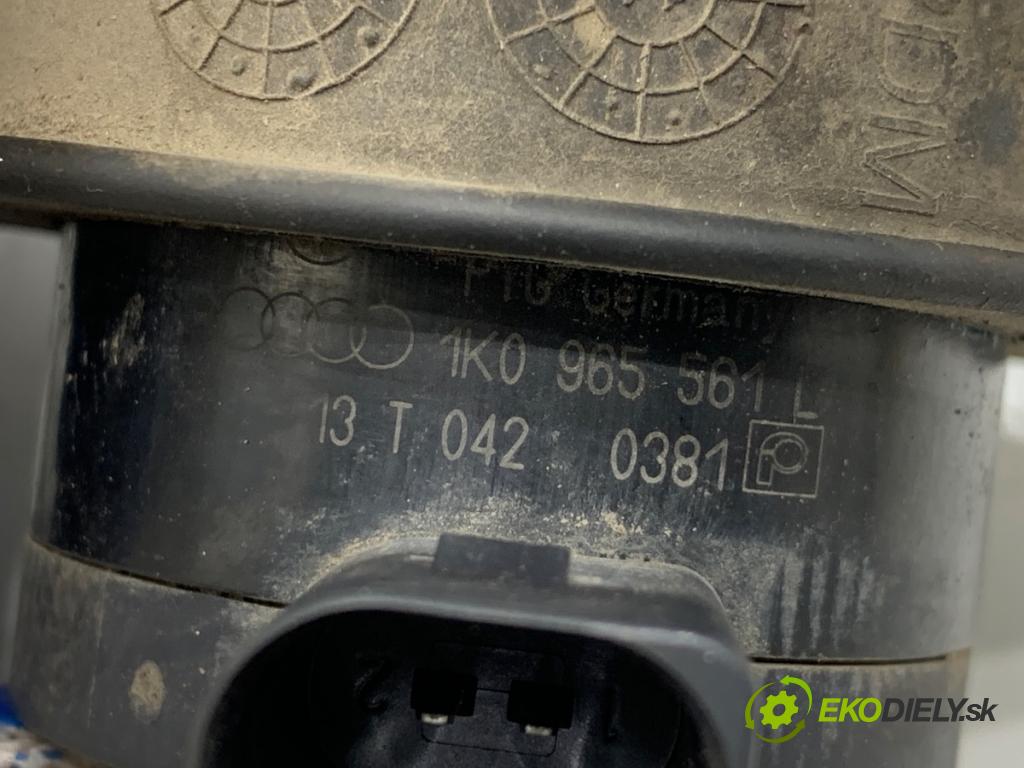 SKODA RAPID liftback 2013 77 kW 1.2 TSI 1197 DALŠÍ: pumpa vody 1K0965561L (Vodní pumpa)