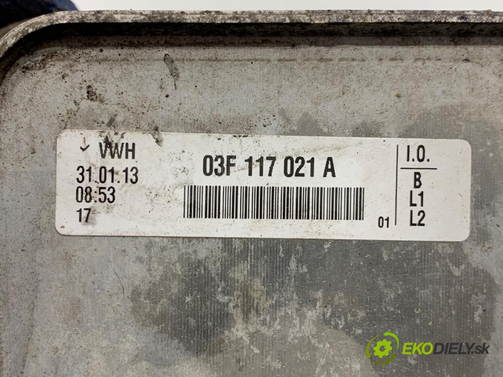 SKODA RAPID liftback 2013 77 kW 1.2 TSI 1197 chladič oleje 03F117021A