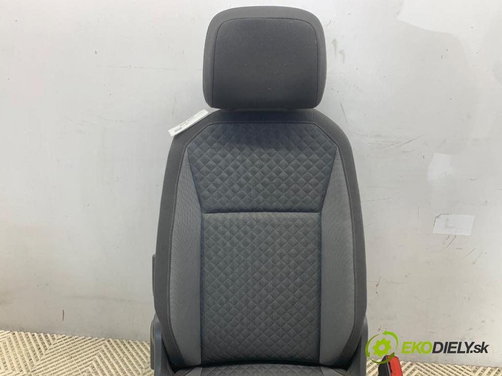 VW TIGUAN SUV 2016 110 kW 1.4 TSI 1395 sedadlo pravý přední část