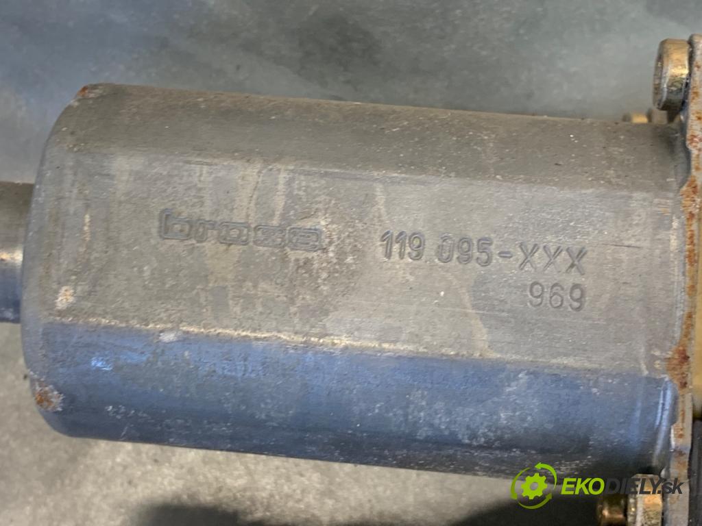 VW PASSAT B5 Kombi 1999 132 kW 2.8 V6 2771 mechanismus okna levý zadní část